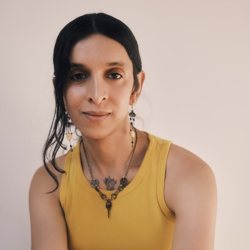 moon-900x1350-q85-800x800-q85