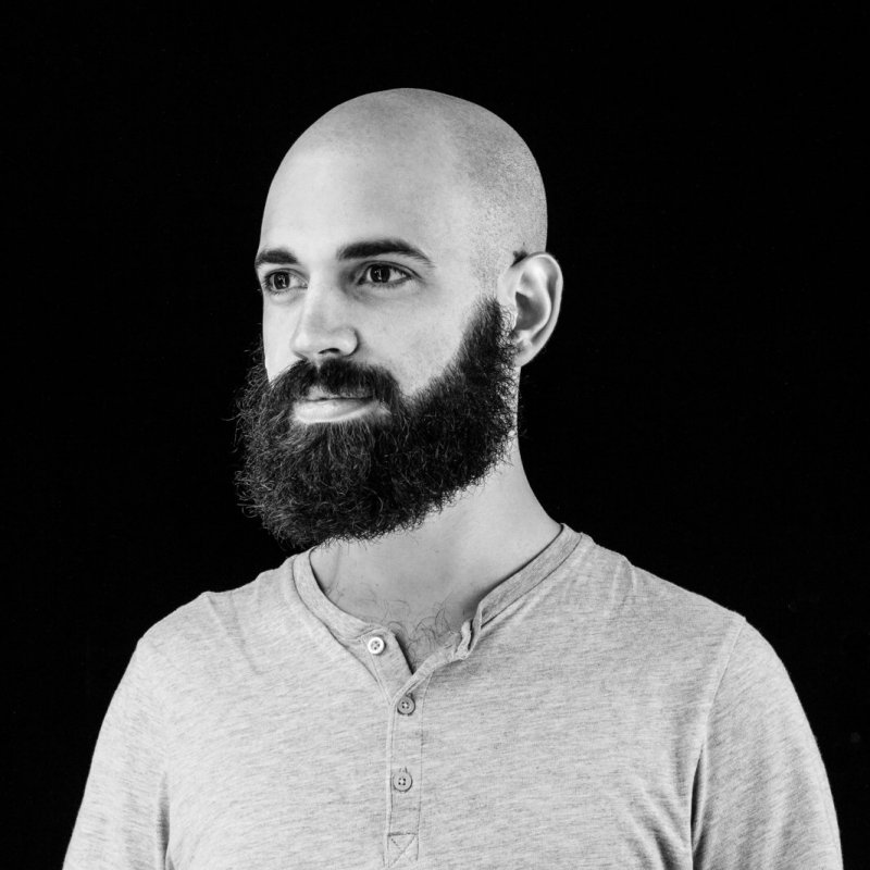 raphael-1600x1066-q85-800x800-q85